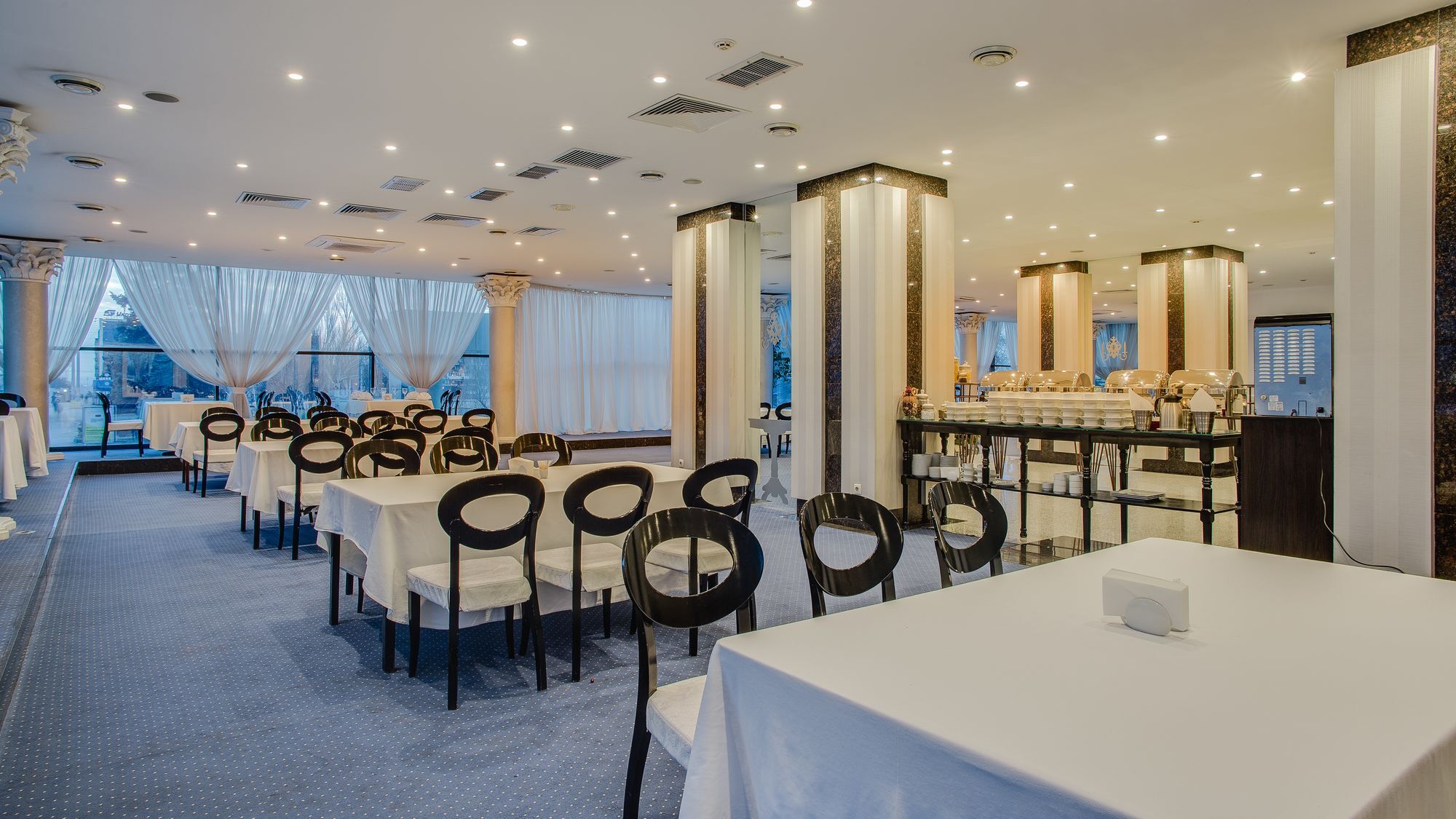 Intourist Hotel Zaporizhia Bagian luar foto
