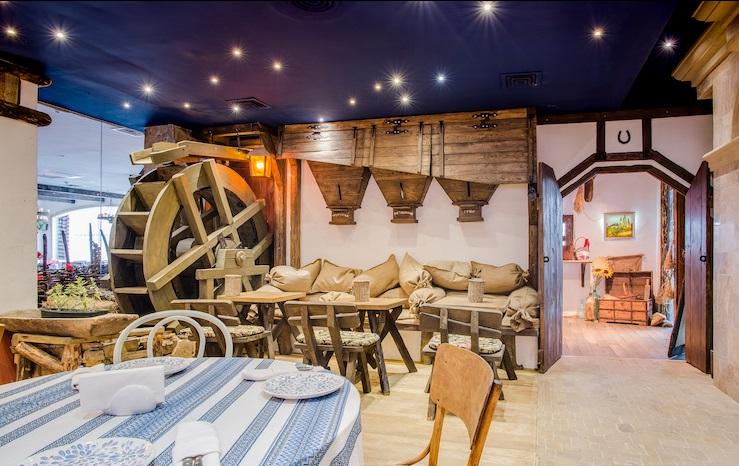 Intourist Hotel Zaporizhia Bagian luar foto